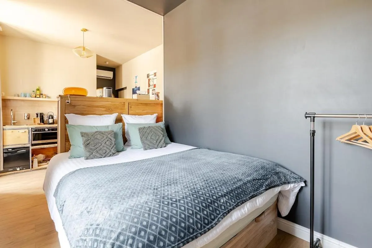 Cinema Room City Center Free Carpark Onyx Roanne